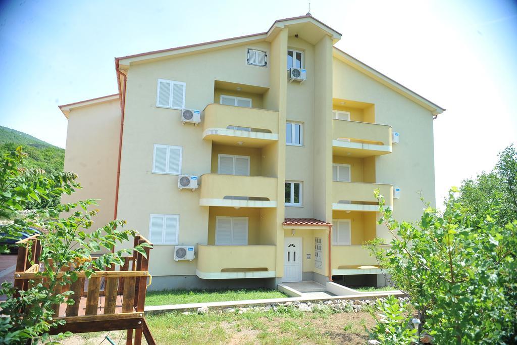 Principium Apartments Кленовица Екстериор снимка