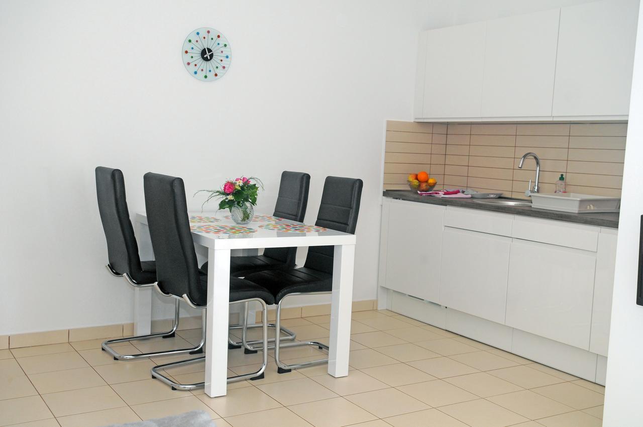 Principium Apartments Кленовица Екстериор снимка