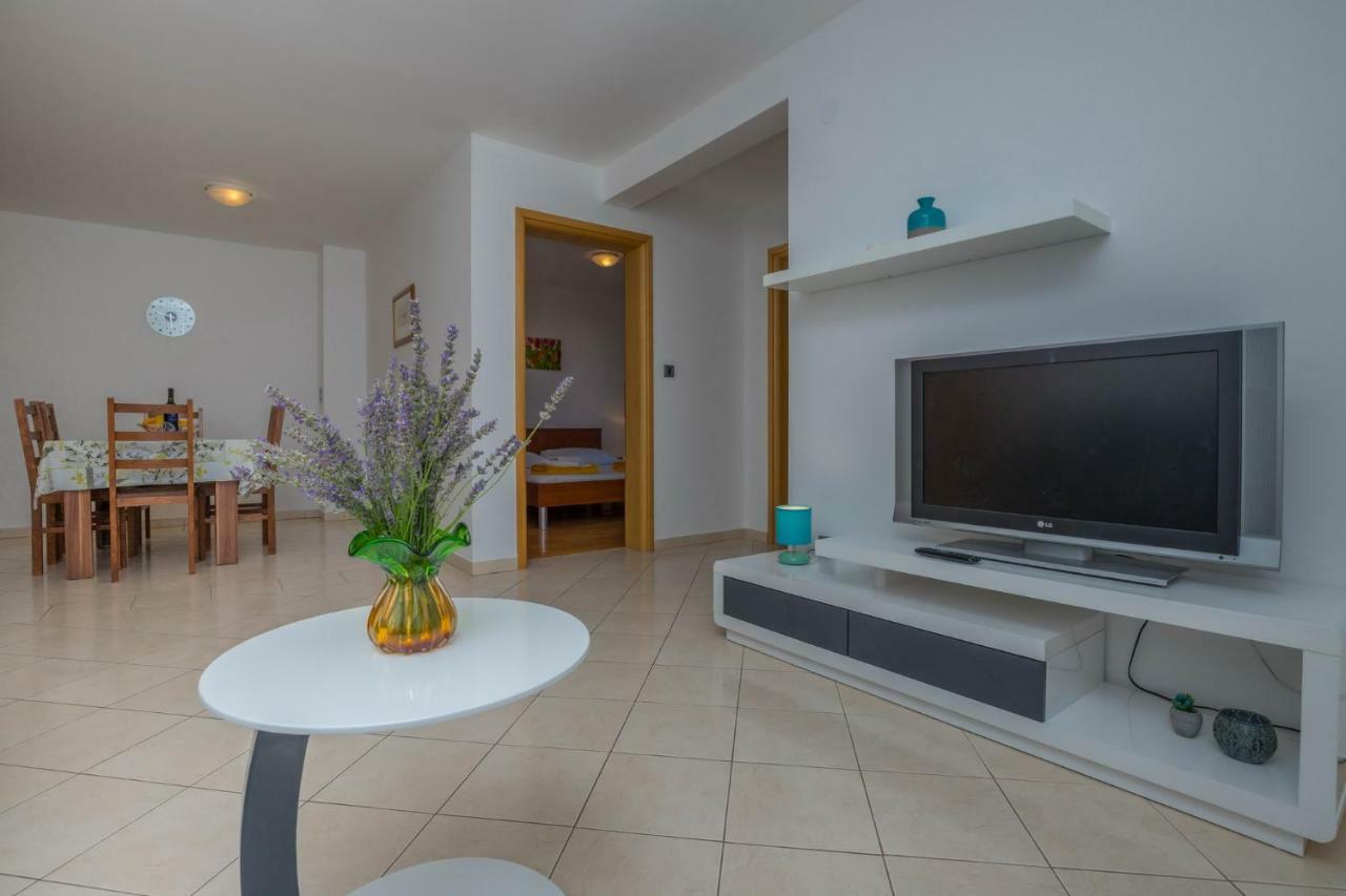Principium Apartments Кленовица Екстериор снимка