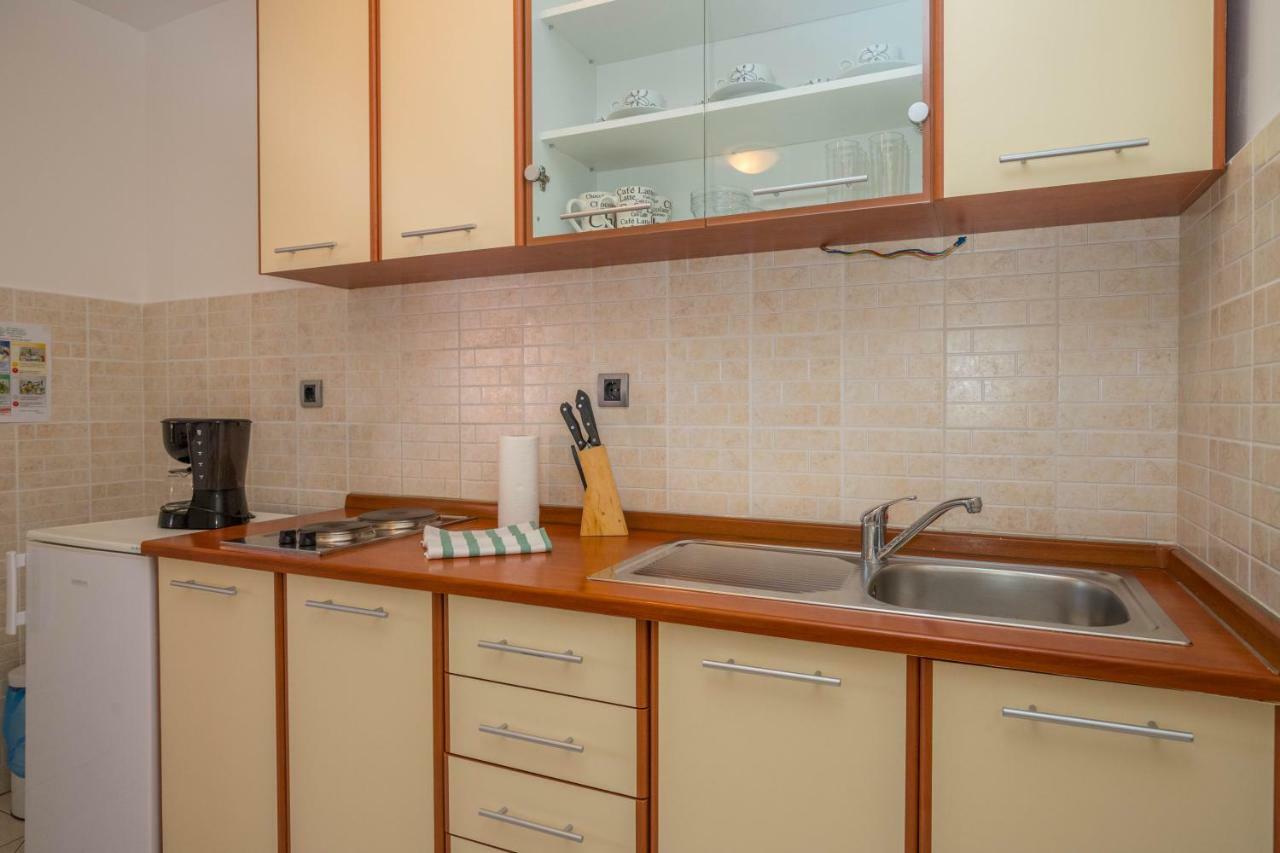 Principium Apartments Кленовица Екстериор снимка